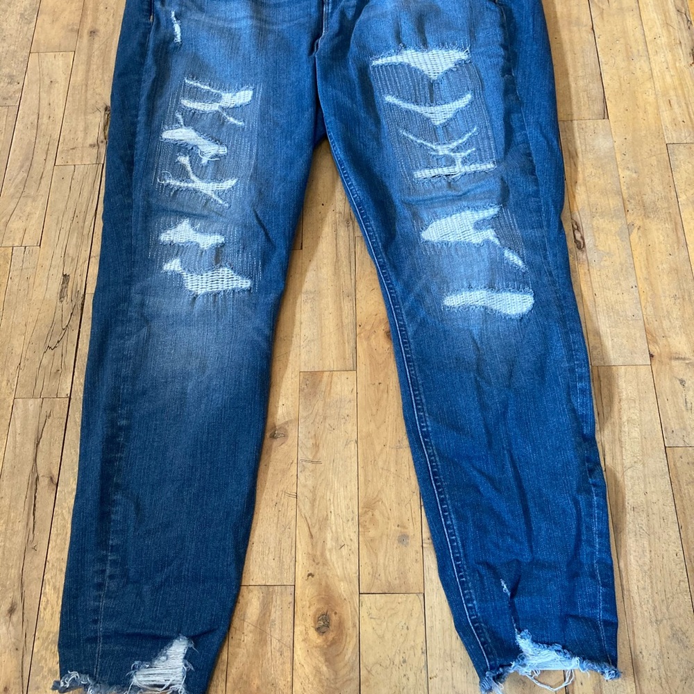 Torrid Bombshell Skinny Distressed Jean 18R